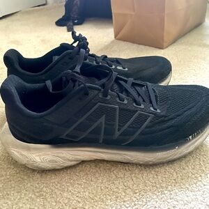 New Balance 1080 Fresh Foam womens 11 men’s 9.5